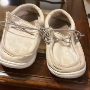 Hey Dude size 13 lil boys